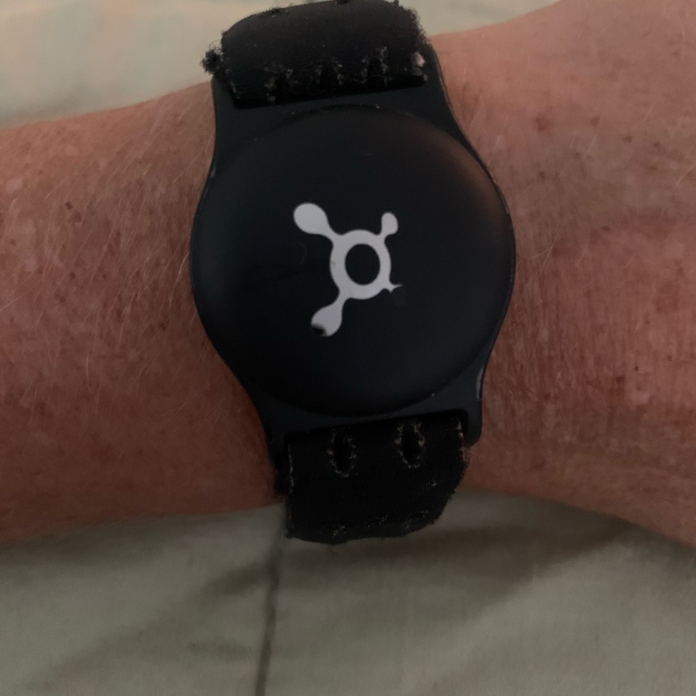 Orangetheory beat burn heart rate monitor.